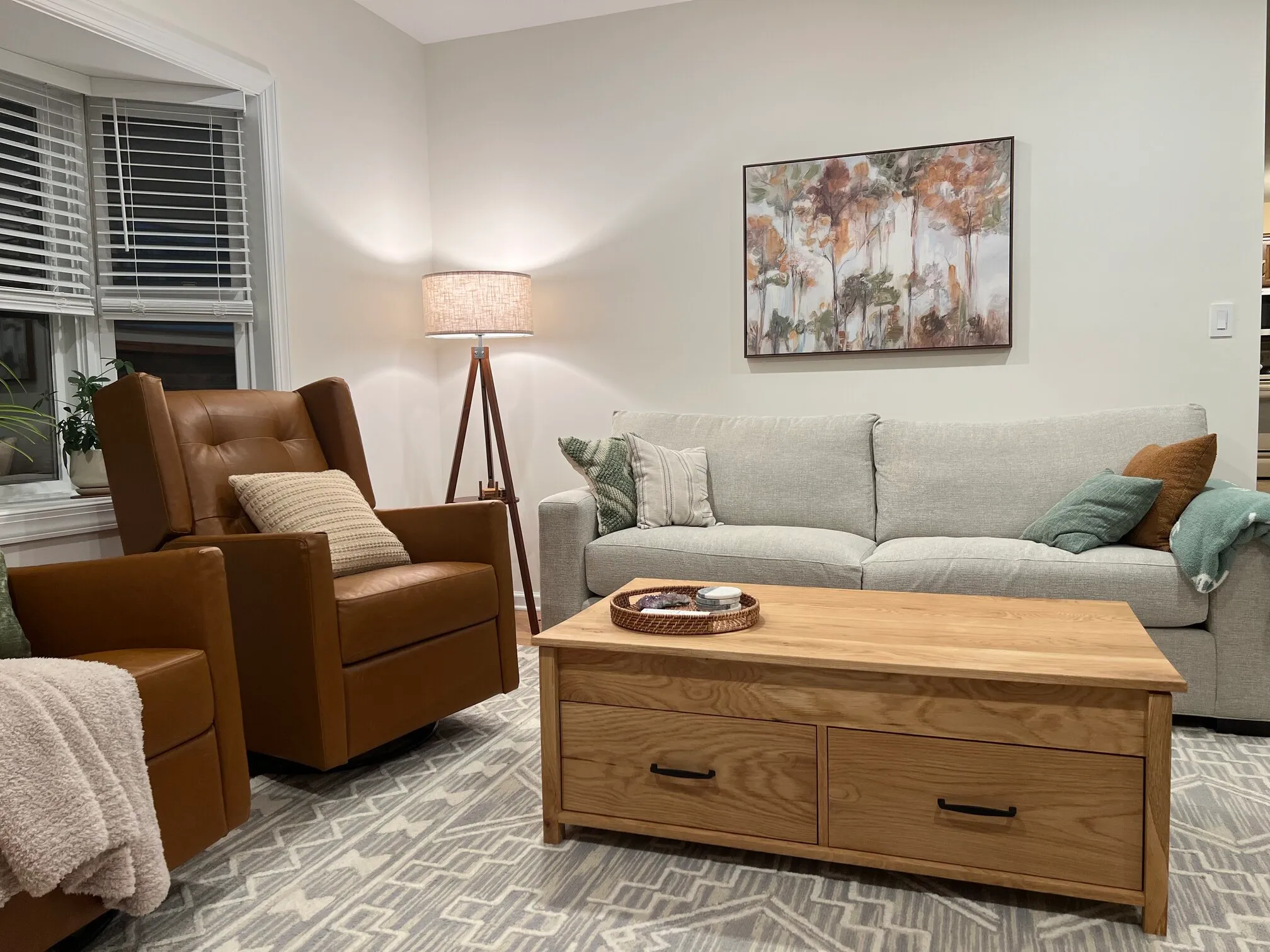 Lift-Top Coffee Table 1